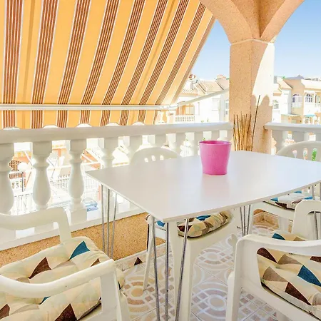In With 3 Bedrooms, Wifi&outdoor Swimming Pool