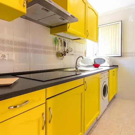 2 Bedroom Lovely In Apartament *