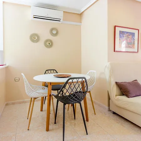 Appartement In With 3 Bedrooms, Wifi&outdoor Swimming Pool *